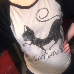 Cat walk sassy tee!